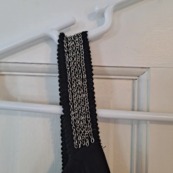 ROCK & REBPUBLIC Black Tank Chain Link Strap Scoop Neck Blouse Size Large - Picture 3 of 10